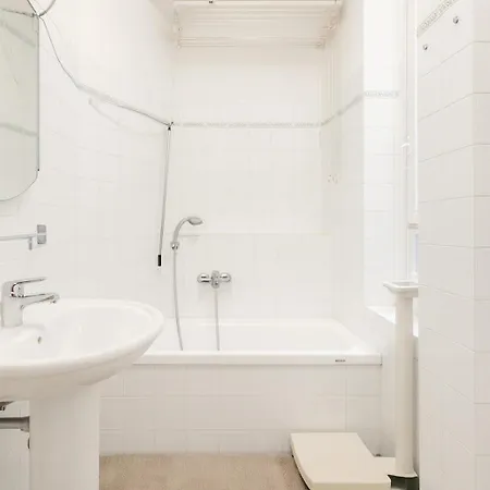 Milanrentals - Jolanda Apartament